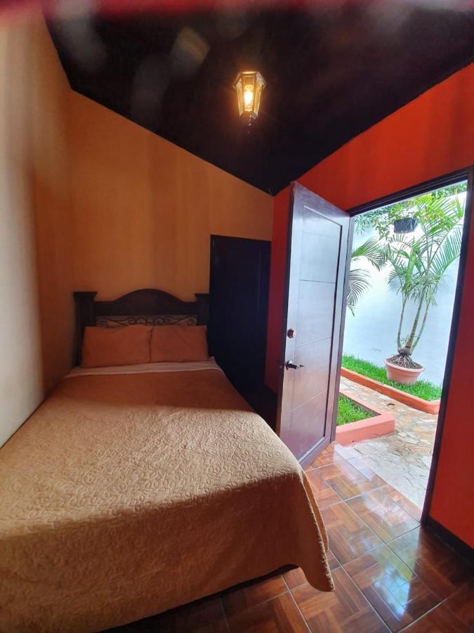 Hotel San Judas Tadeo Garden Antigua Esterno foto