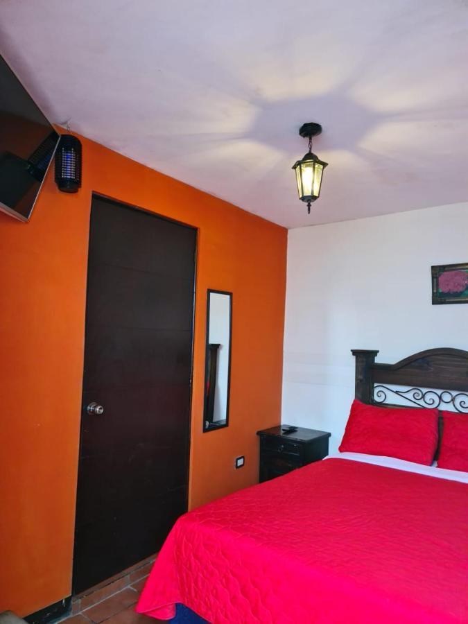 Hotel San Judas Tadeo Garden Antigua Esterno foto