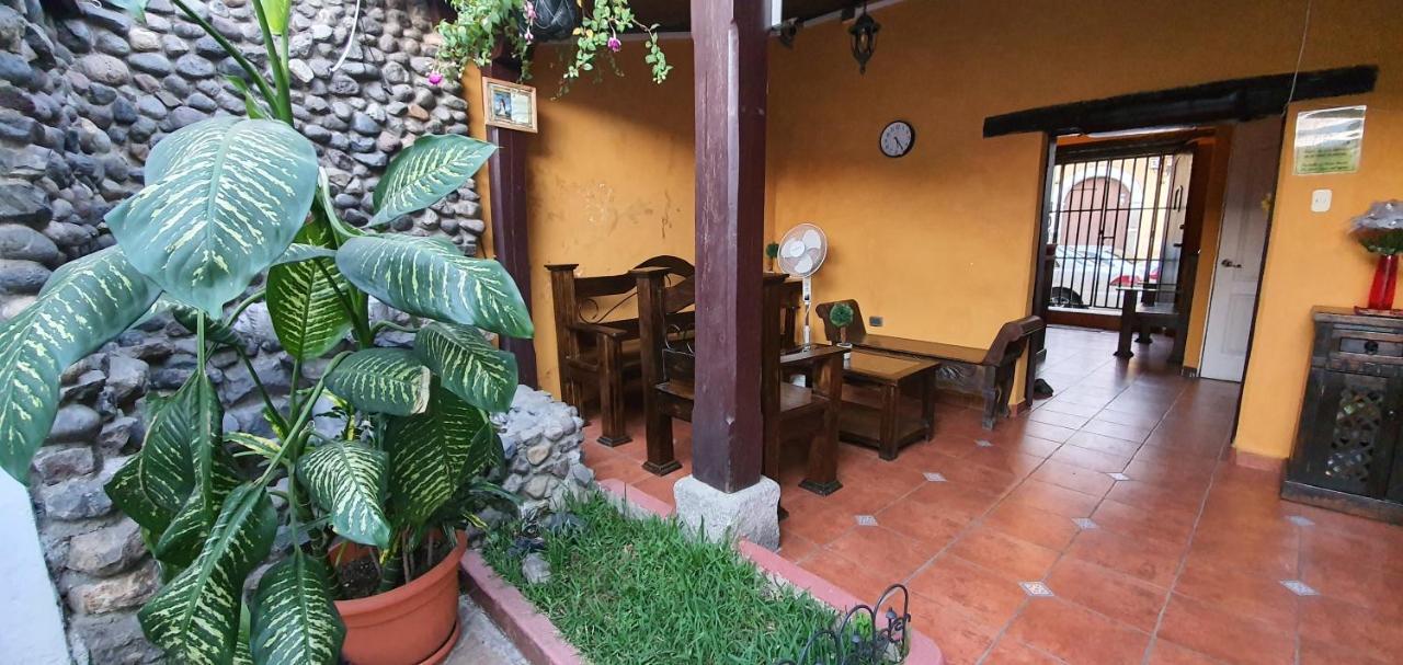 Hotel San Judas Tadeo Garden Antigua Esterno foto